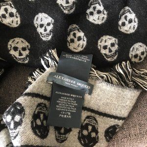 Alexander McQueen skull-print wool and silk blend